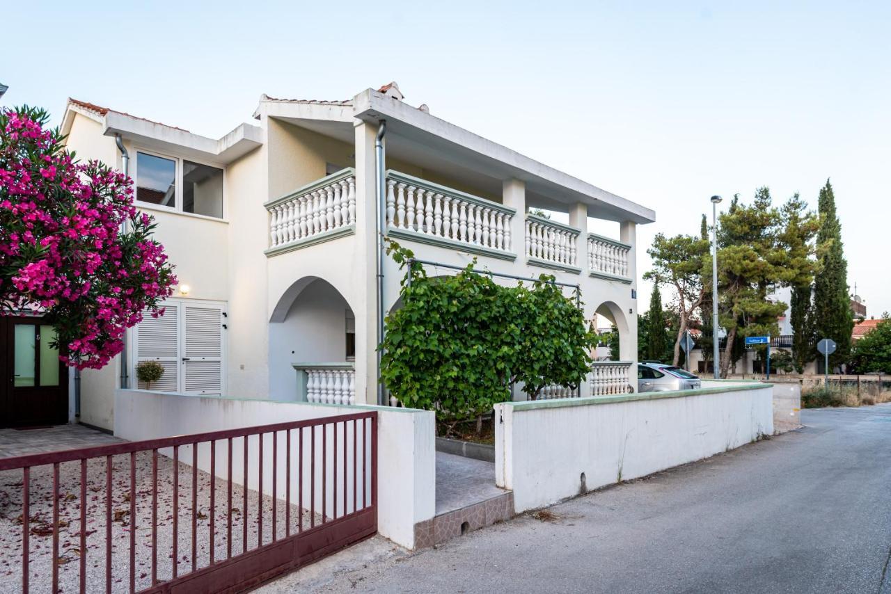 Magnolia Apartmani Водице Экстерьер фото